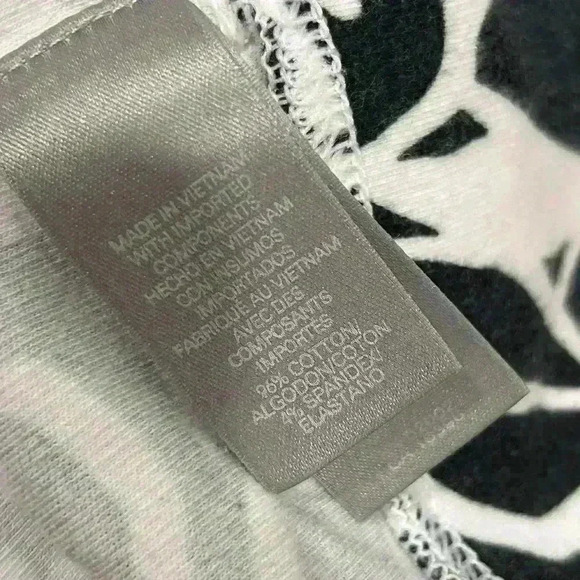 Liz Claiborne Black White Floral Full Zip Up Mock Neck Sweatshirt Jacket Size S - Picture 3 of 8